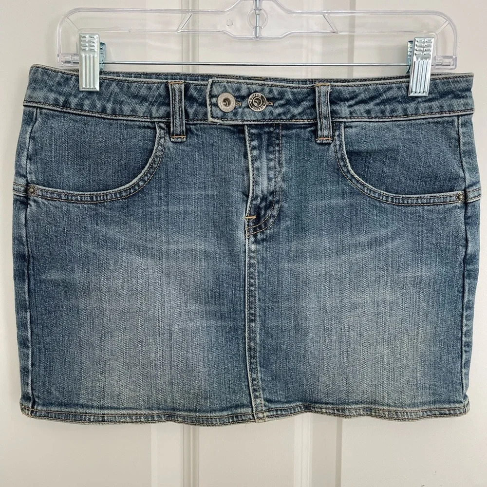 Buffalo David Bitton Cory Denim Mini Skirt Size 28 - Picture 9 of 9